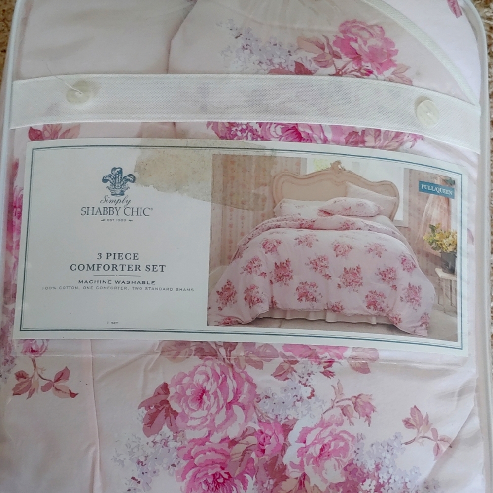 Shabby Chic Queen Comforter with two Shams